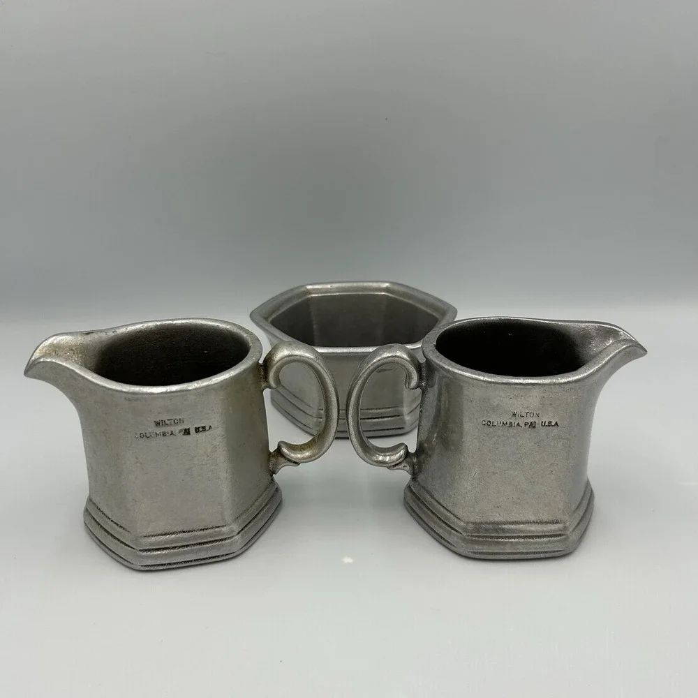 Wilton‎ Columbia Vintage Pewter Creamer And Sugar Bowl